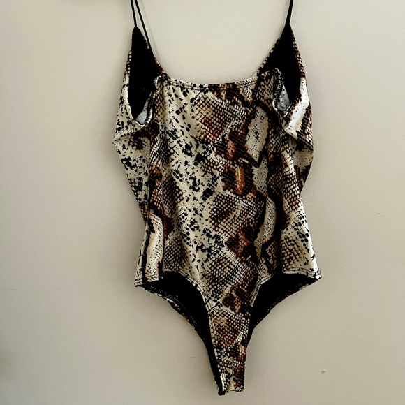 Animal print body suit - Picture 4 of 4